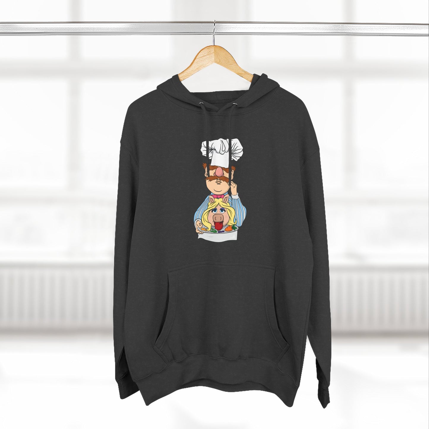 Chef's Special (Swedish Chef Serving Up Miss Piggy On A Platter) - Men's T-Shirt